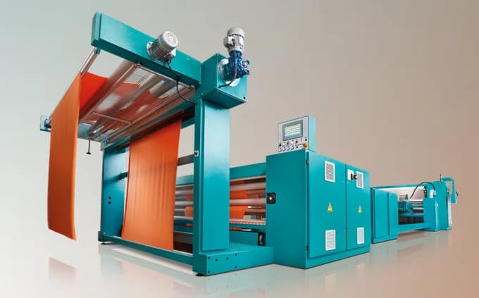 Lafer textile compactor for knitted fabrics